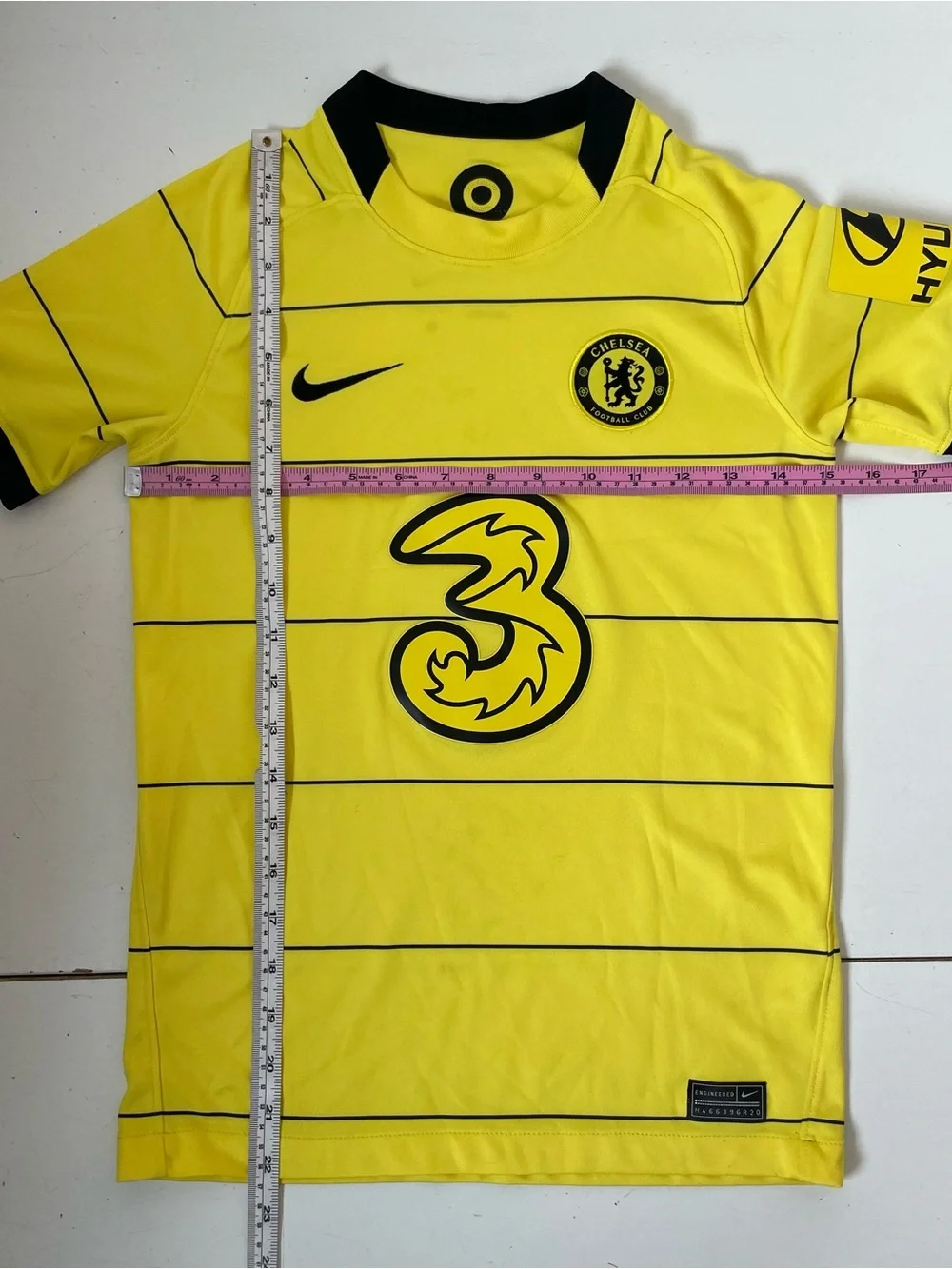Authentic Nike Chelsea Away Kit 2021-2022 Yellow Soccer Jersey Youth size M